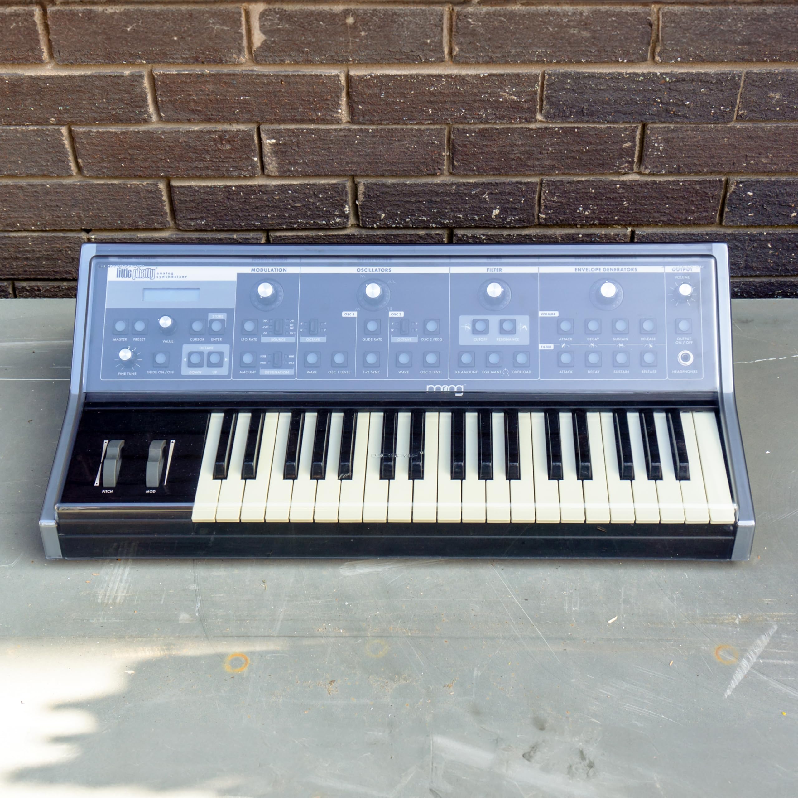 decksaver-schutzabdeckung-f-r-moog-sub-37-und-little-phatty-synthesizer image 2