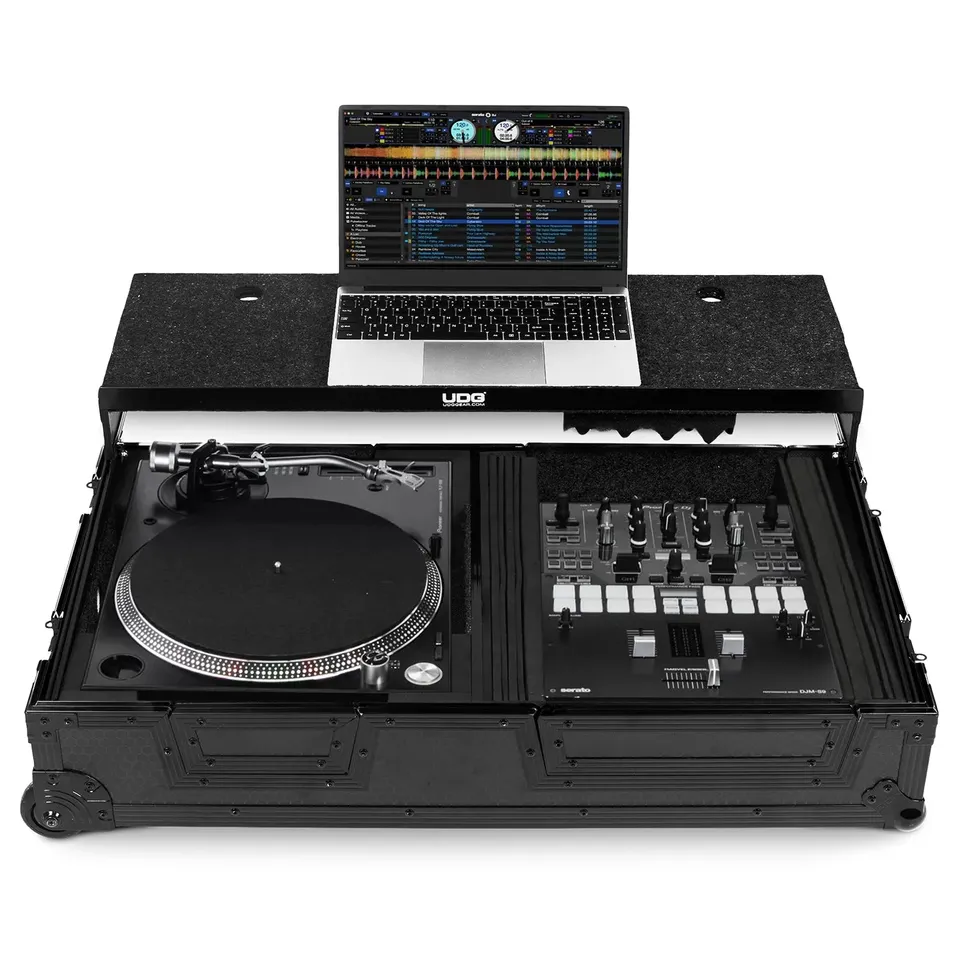 udg-ultimate-flight-case-single-turntable-battle-plx-crss12-10-12-mixer-black-pl image 1