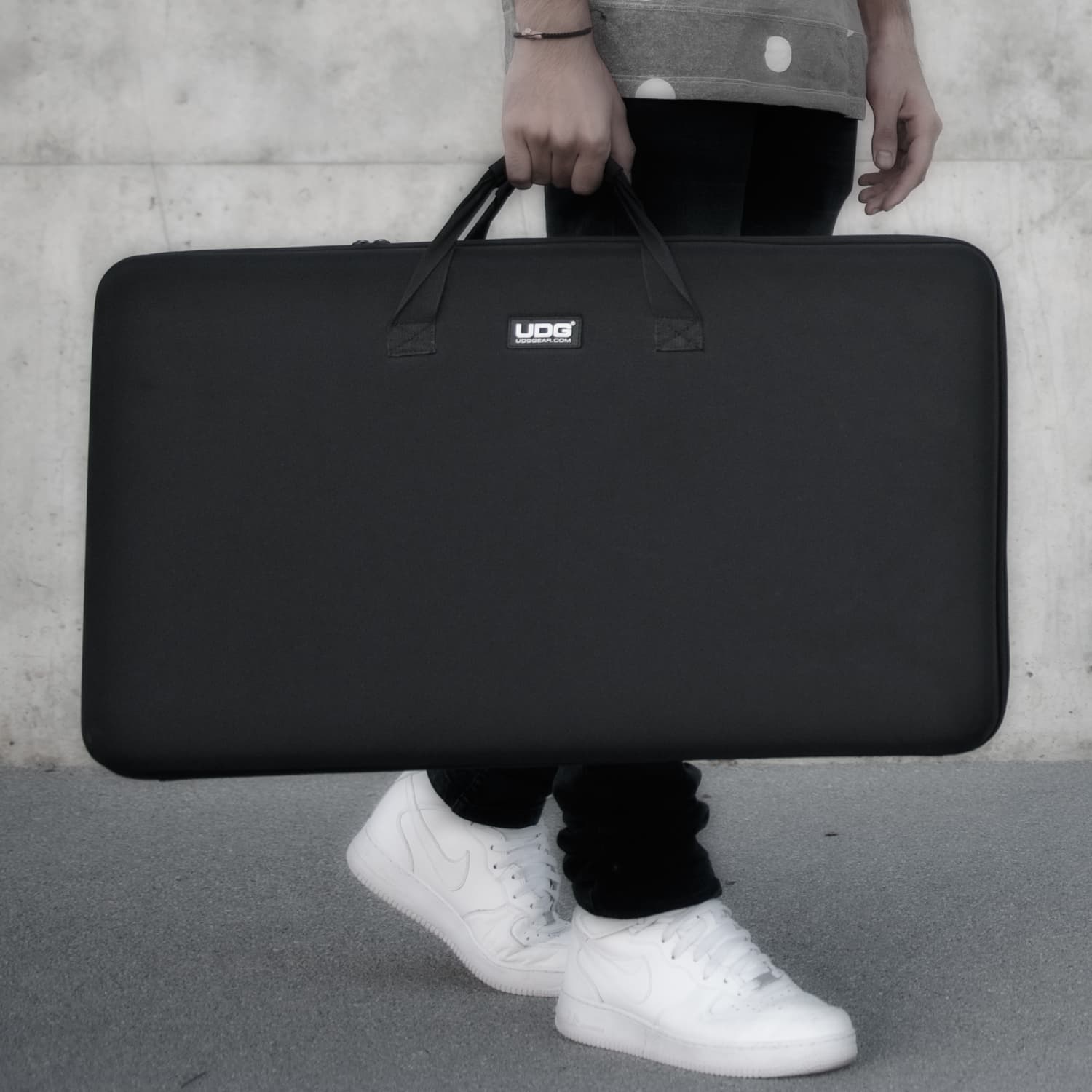 udg-creator-controller-hardcase-large-black-mk2-universelles-eva-case image 2