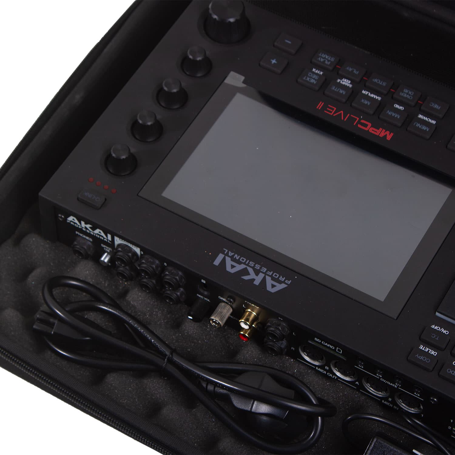 udg-creator-controller-hardcase-medium-black-mk2 image 6