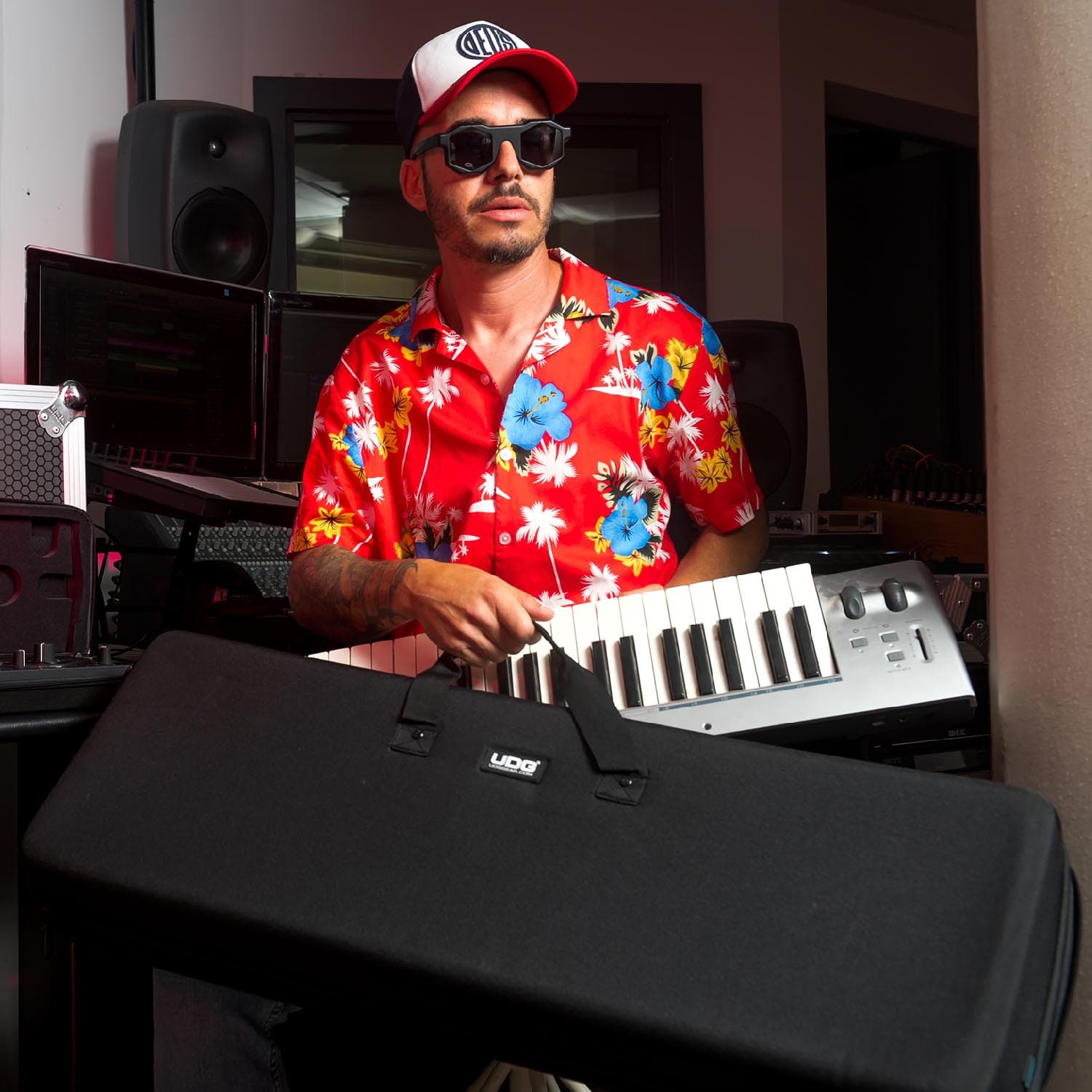 udg-creator-49-keyboard-hardcase-schwarz image 2