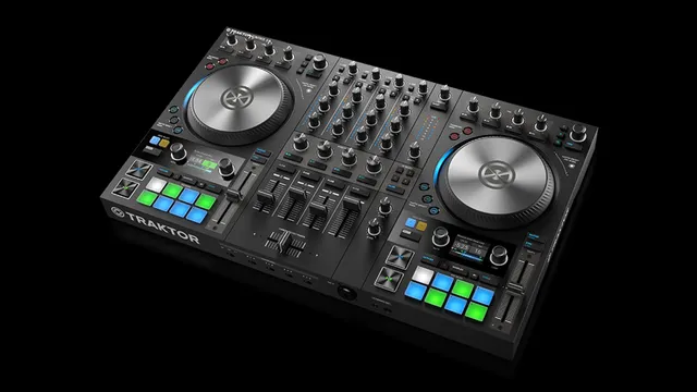 native-instruments-traktor-kontrol-s4-dj-controller image 1