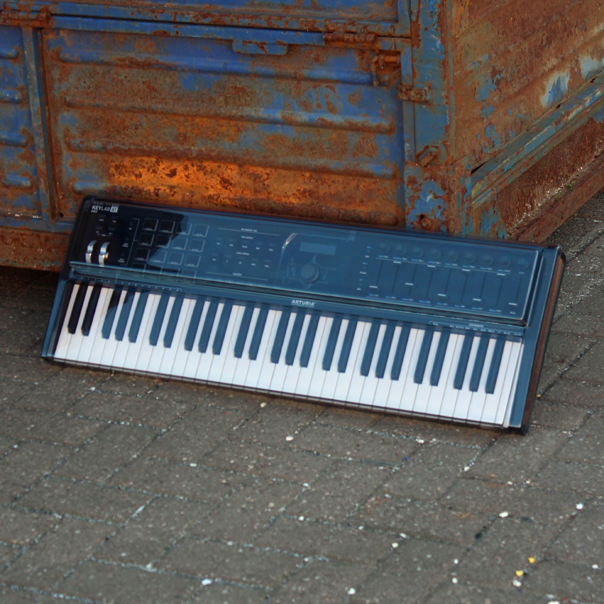 decksaver-korg-microkorg-microkorg-s-cover-schutzh-lle image 2
