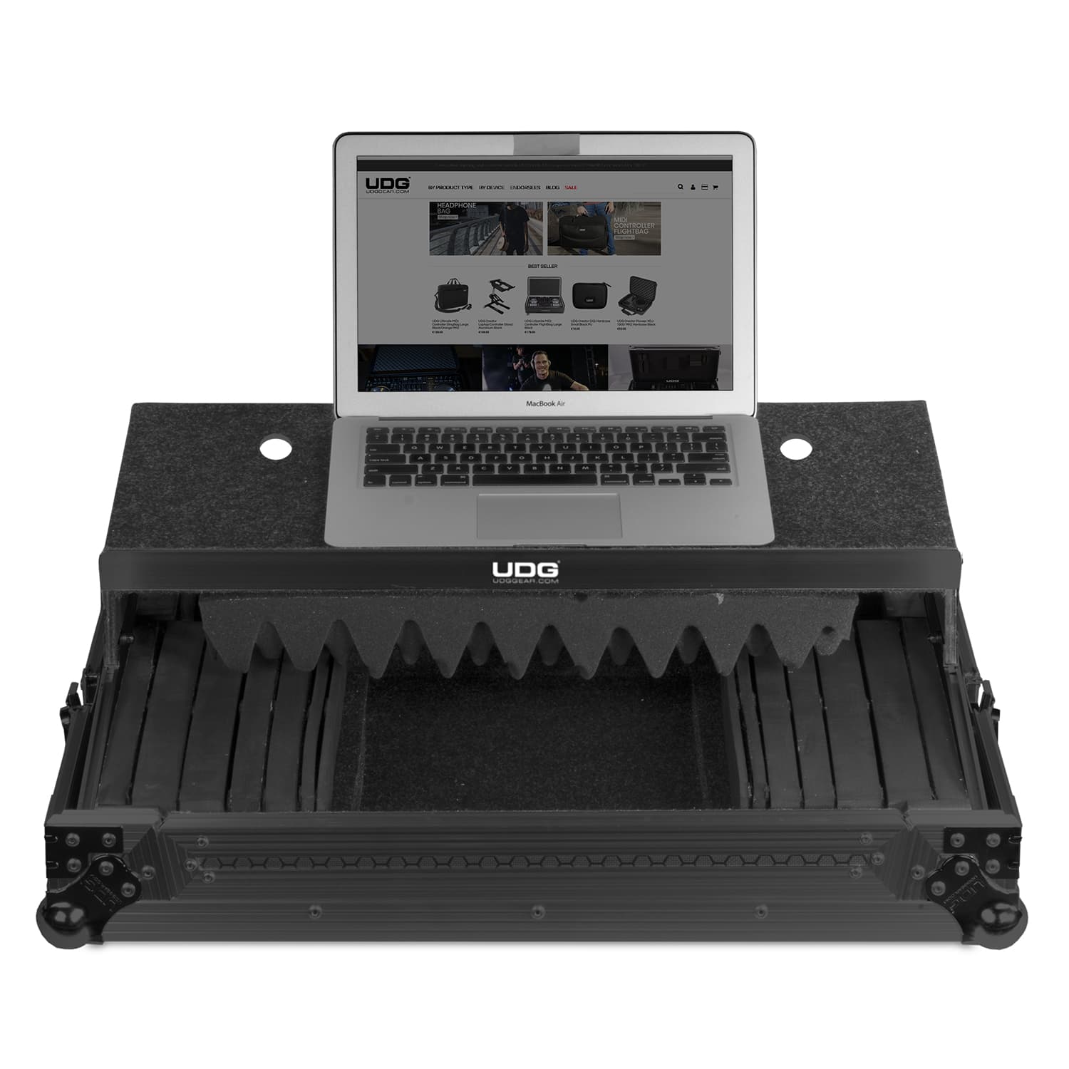 udg-ultimate-flight-case-multi-format-xl-black-mk3-plus-laptop-shelf-dj-controll image 5